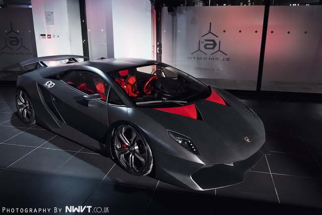 Lamborghini Sesto Elemento lần đầu khoe tài trên đường đua 2