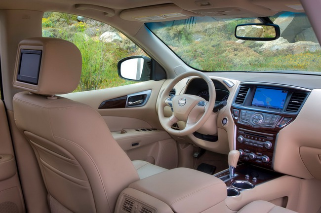 Nissan Pathfinder 2014 có giá từ 29.545 USD 5