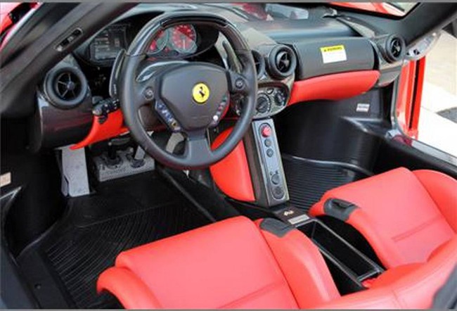 Rao bán bộ ba huyền thoại Ferrari 24