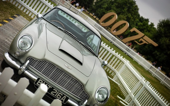 Ngắm cặp đôi Aston Martin DBS Coupe và DB9 Spyder độc của Zagato tại Centennial Gathering 21