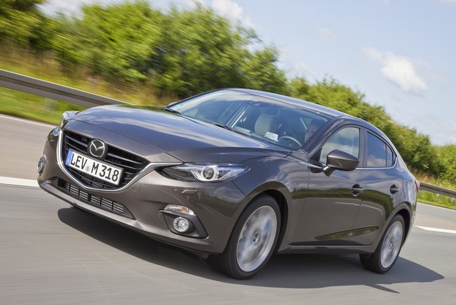 Mazda3 Sedan xuất đầu lộ diện 3