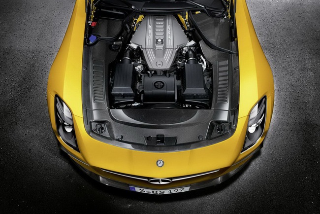 Công bố giá bán Mercedes-Benz SLS AMG Black Series 4