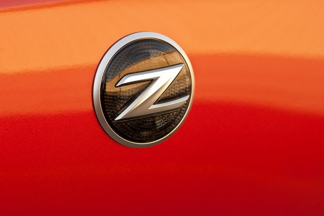 Nissan 370Z 2014 giảm giá mạnh 10