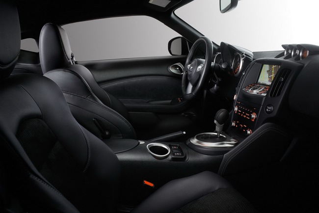 Nissan 370Z 2014 giảm giá mạnh 13