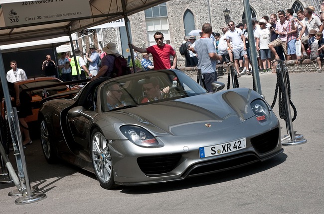 Porsche 918 Spyder trình diễn tại Goodwood 2