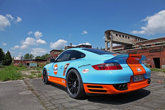 Một chiếc Porsche 911 Turbo màu mè và mạnh mẽ hơn 6