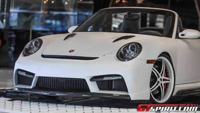 Porsche 997 Turbo Cabriolet bản độ trắng tinh khôi của Couture Customs 8