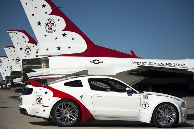 Ford Mustang GT độc tôn vinh đội bay nhanh nhất thế giới 7