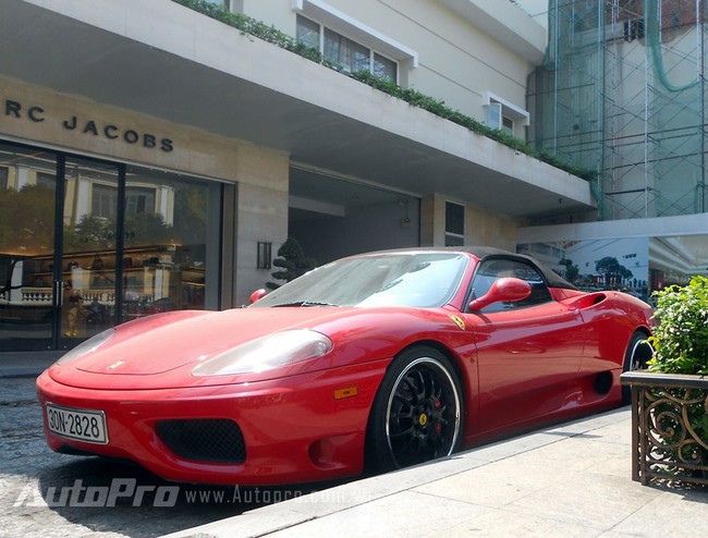 Ferrari F360 Spider tái xuất trên đường phố Sài Gòn 8