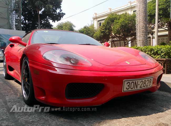 Ferrari F360 Spider tái xuất trên đường phố Sài Gòn 11