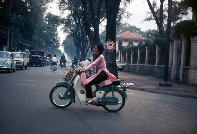 Những chiếc xe máy “Quý bà” đình đám Sài Gòn một thuở 1