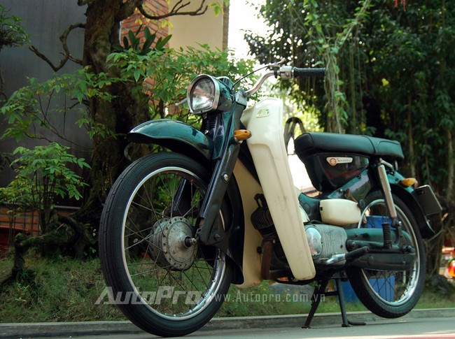 Những chiếc xe máy “Quý bà” đình đám Sài Gòn một thuở 11