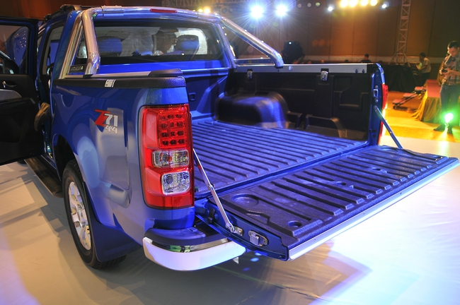 Chevrolet Colorado LTZ chào thị trường Việt giá 729 triệu đồng 9 Chevrolet Colorado LTZ chào thị trường Việt giá 729 triệu đồng 9
