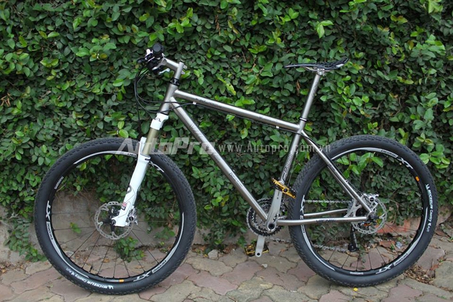 Bạn nên chọn chiếc xe tay ga hay một chiếc xe đạp titanium? 2