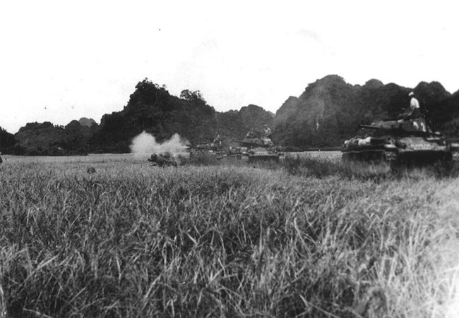 Khám phá M24 Chaffee – Xe tăng đại bại trong trận Điện Biên Phủ 4