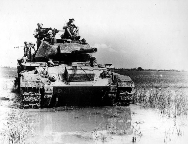 Khám phá M24 Chaffee – Xe tăng đại bại trong trận Điện Biên Phủ 3