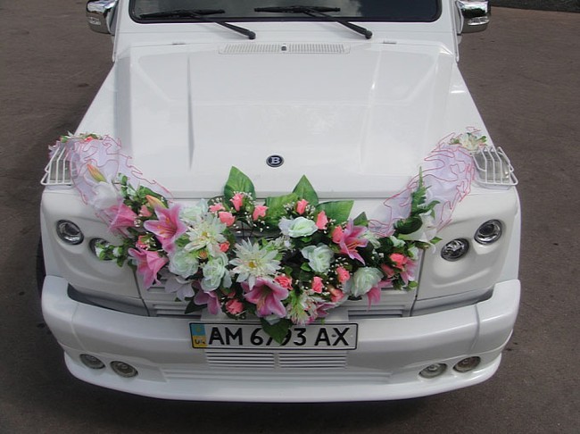 Thảm họa xe dâu G-Class Limousine 5 Thảm họa xe dâu G-Class Limousine 5