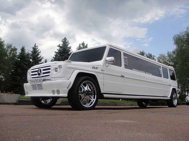 Thảm họa xe dâu G-Class Limousine 9