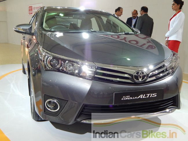 Đánh giá ban đầu về 2015 Toyota Corolla Altis    8