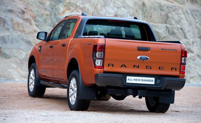 Hé lộ Ford Ranger Wildtrak 3.2L AT sắp về Việt Nam 3