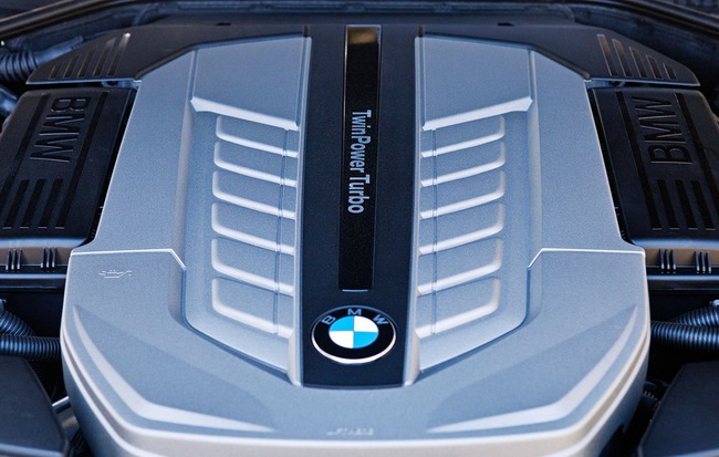BMW 760Li thế hệ mới có thể từ bỏ động cơ V12 5