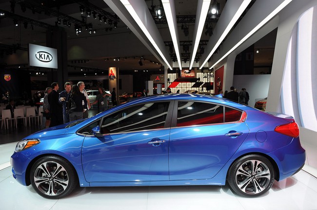 Kia ​​Forte Sedan ch&iacute;nh thức ra mắt tại Los Angeles 6