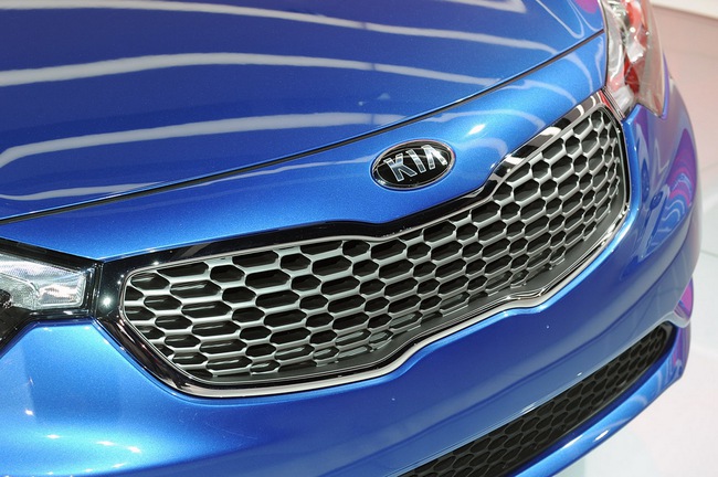 Kia ​​Forte Sedan ch&iacute;nh thức ra mắt tại Los Angeles 9