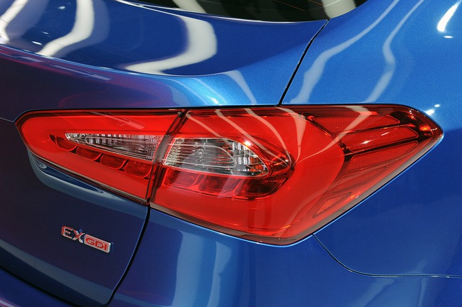 Kia ​​Forte Sedan ch&iacute;nh thức ra mắt tại Los Angeles 12