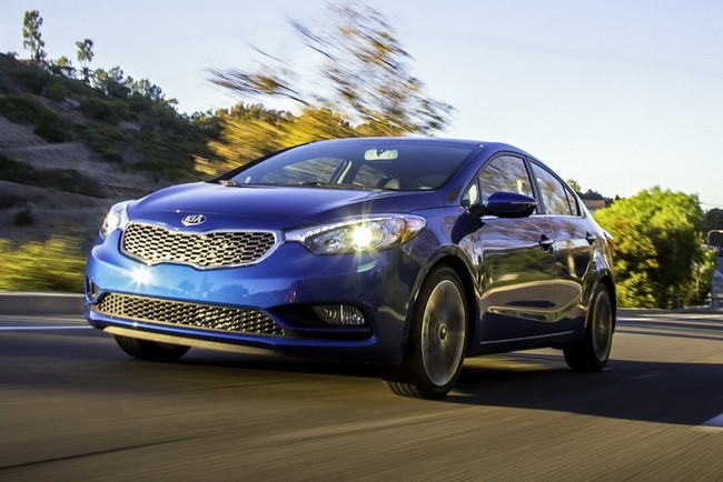 Kia ​​Forte Sedan ch&iacute;nh thức ra mắt tại Los Angeles 17