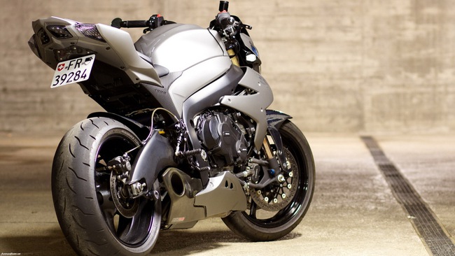 Suzuki Virus 1000 &ndash; Biến thể đắt gi&aacute; của GSX-R 1000 7