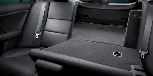 Acura TSX Sport Wagon 2013: Bắt đầu từ 31.860 đô la Mỹ 9