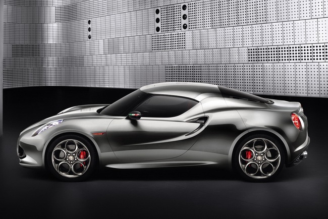 Alfa Romeo 4C Coupe sẽ đến vào năm 2013 3