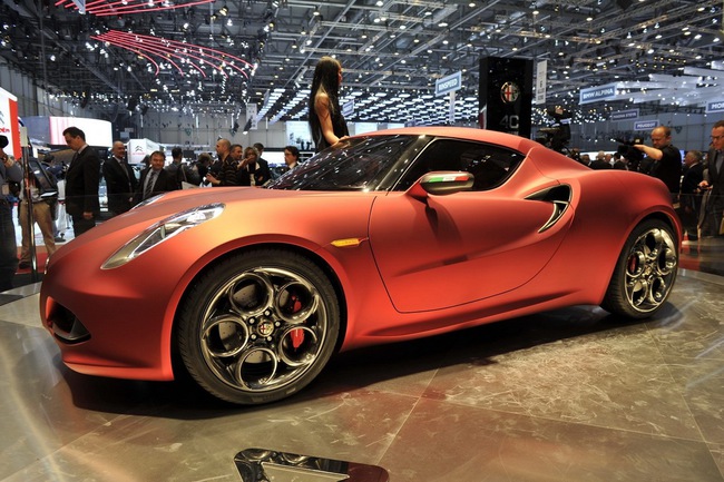 Alfa Romeo 4C Coupe sẽ đến vào năm 2013 14