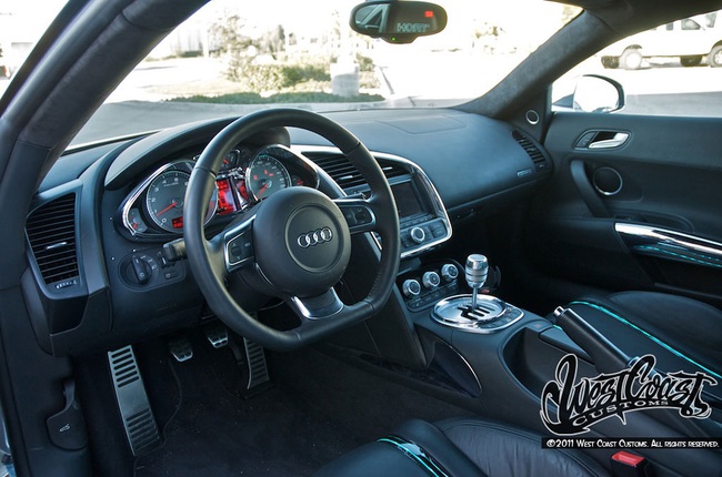 Audi R8 độ phong cách “Tron Legacy” 9