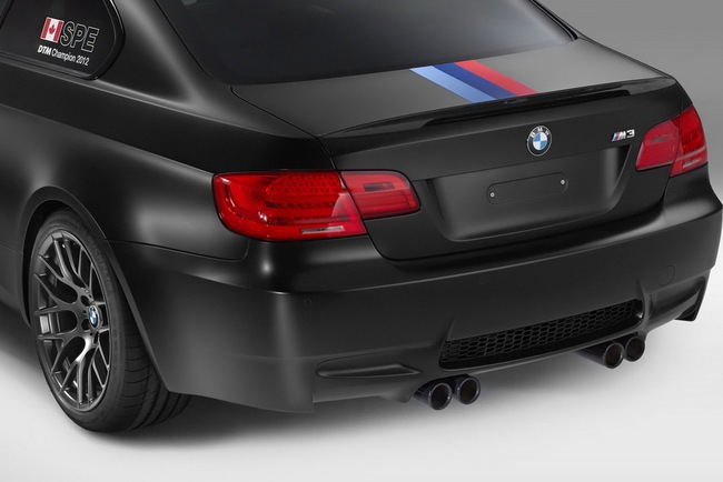 BMW M3 DTM Champion Edition – Phiên bản mừng công 8