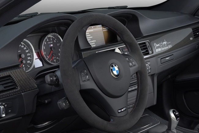 BMW M3 DTM Champion Edition – Phiên bản mừng công 11