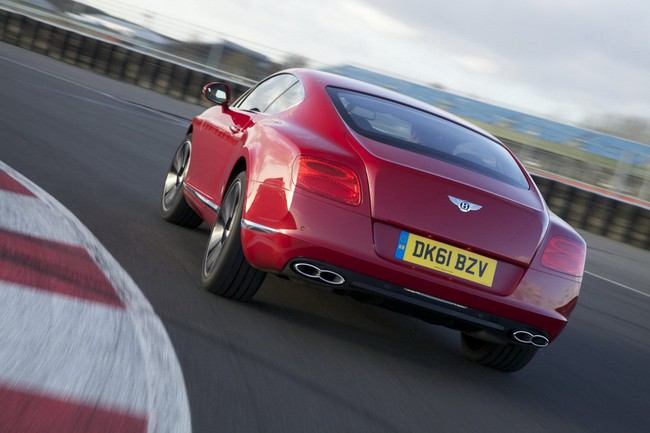 Bentley Continental GT V8 được chọn l&agrave; xe của năm tại Trung Đ&ocirc;ng 7