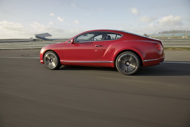 Bentley Continental GT V8 được chọn l&agrave; xe của năm tại Trung Đ&ocirc;ng 8