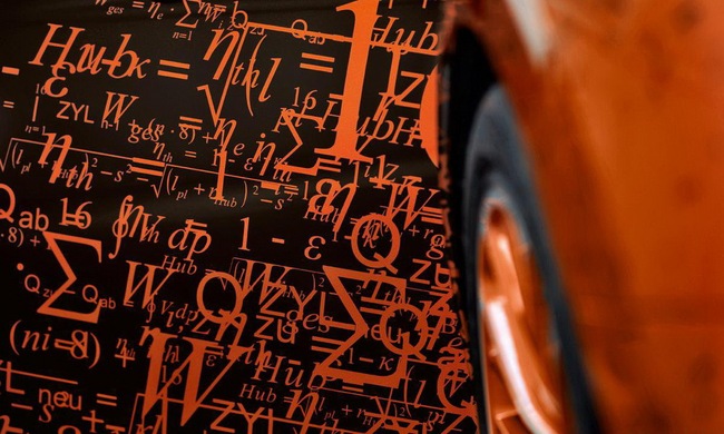 Veyron Grand Sport Venet: Tác phẩm nghệ thuật nhanh nhất thế giới 15