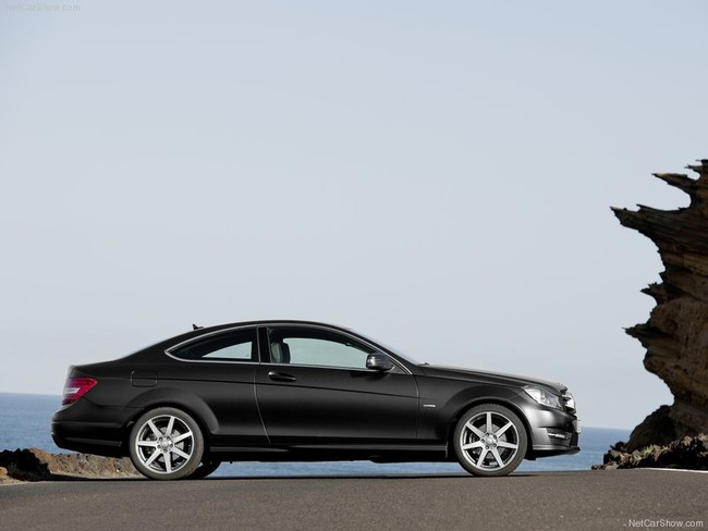So găng: BMW 4-Series Coupe-Audi A5 Coupe- Mercedes-Benz C-Class 12