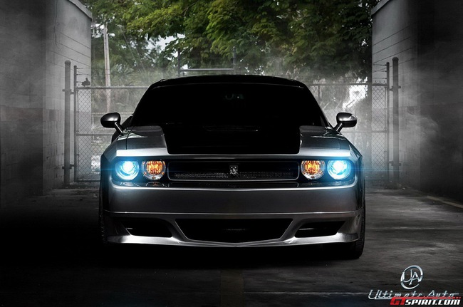 Dodge Challenger SRT-8 bản độ của Ultimate Auto 1