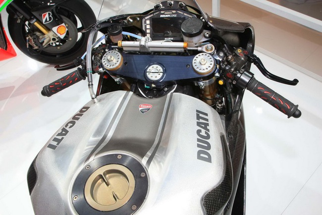 Ducati 1199 Panigale RS13" Sẵn sàng để vô địch 4