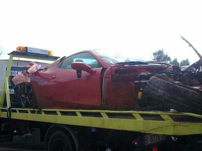 Ferrari 458 Spider nát bét tại Mallorca 4 Ferrari 458 Spider nát bét tại Mallorca 4