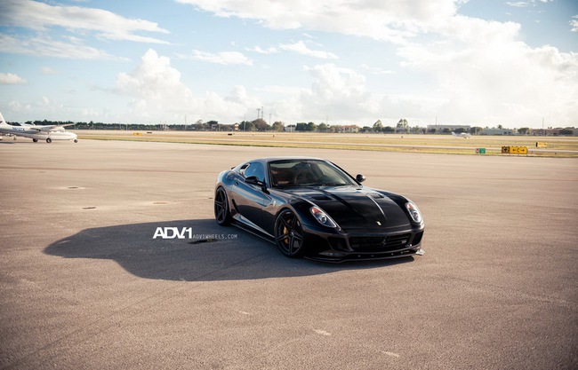 Ferrari 599 GTB thêm sành điệu với la-zăng ADV05.1 SL 16