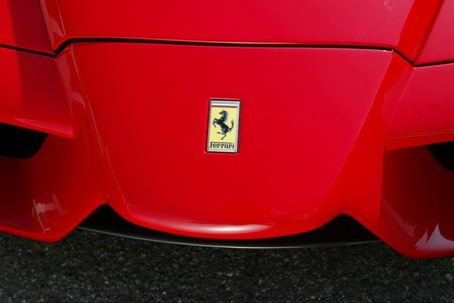 Chào bán Ferrari Enzo “hàng nhái” với giá siêu rẻ 24
