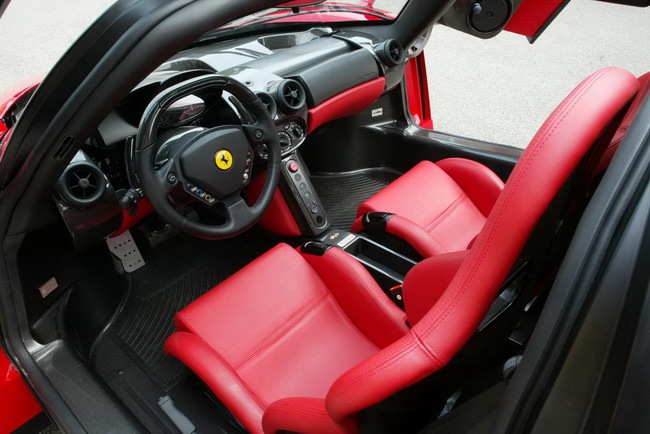 Chào bán Ferrari Enzo “hàng nhái” với giá siêu rẻ 28