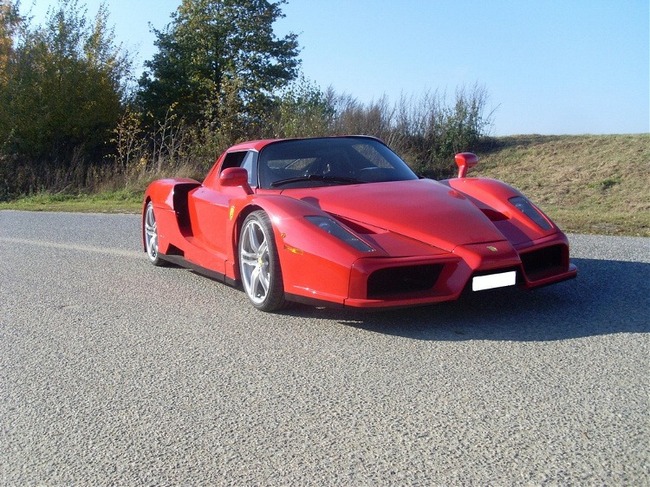 Chào bán Ferrari Enzo “hàng nhái” với giá siêu rẻ 5