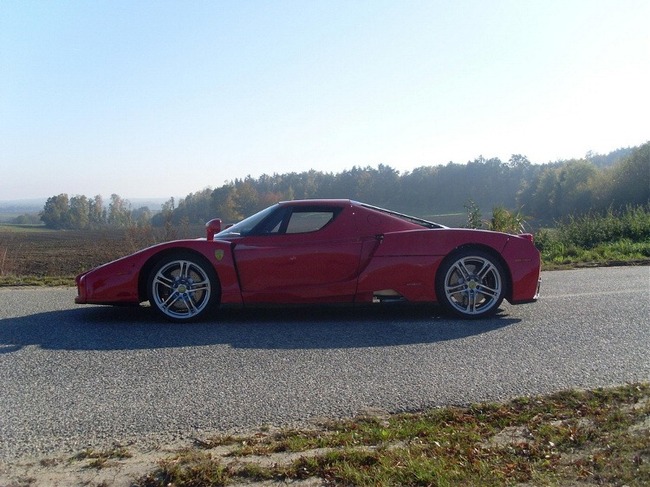 Chào bán Ferrari Enzo “hàng nhái” với giá siêu rẻ 6