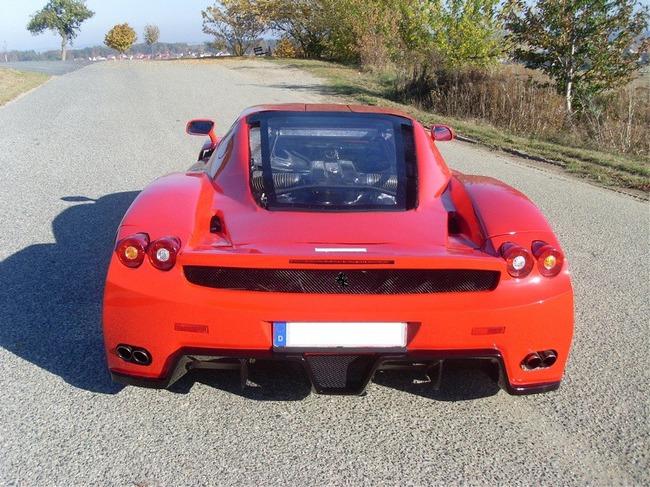 Chào bán Ferrari Enzo “hàng nhái” với giá siêu rẻ 9
