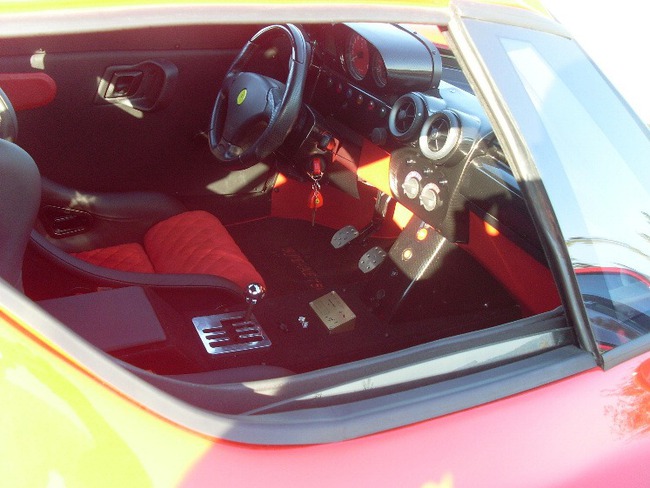 Chào bán Ferrari Enzo “hàng nhái” với giá siêu rẻ 15